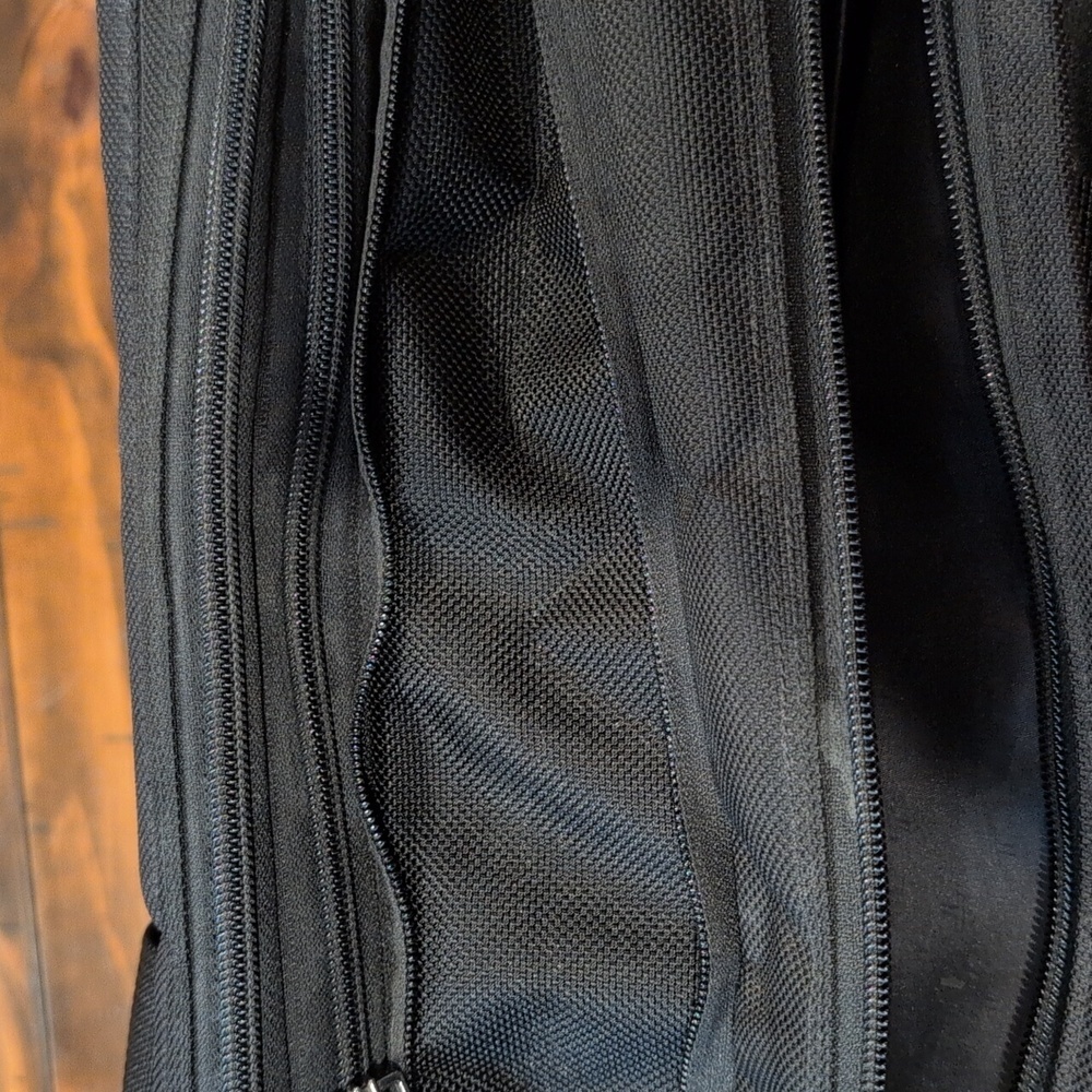 Tumi T-pass Expandable Laptop Briefcase Shoulder Crossbody - Picture 10 of 15